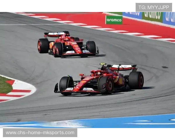 赛车高速穿弯，极限画面太刺激