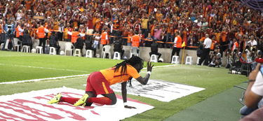 法甲升班马快速适应顶级联赛经验分享，德甲升班马夺冠奇迹